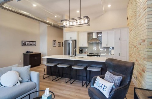 Traverse City House | Golden Lofts Unit 3 Downtown Traverse City 2bd 2ba