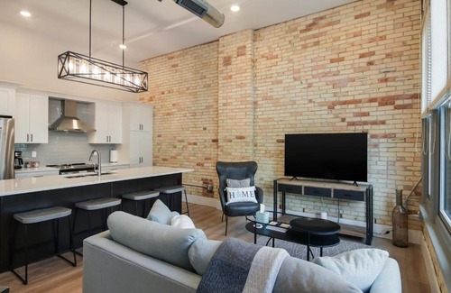 Traverse City House | Golden Lofts Unit 3 Downtown Traverse City 2bd 2ba