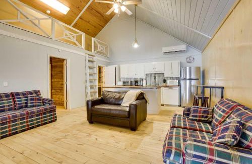 Golden Meadow House | Golden Meadow Getaway Waterfront Retreat with Deck
