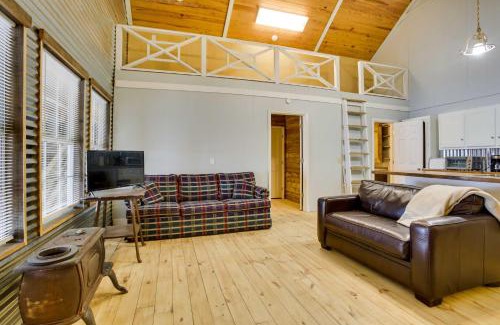 Golden Meadow House | Golden Meadow Getaway Waterfront Retreat with Deck