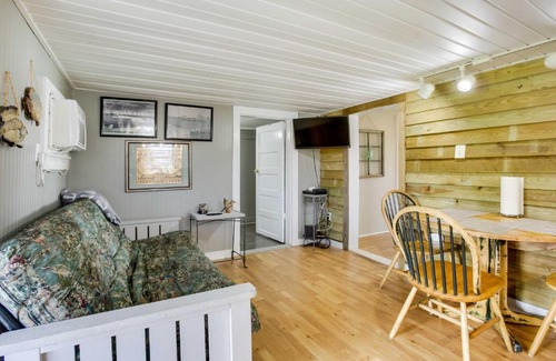 Golden Meadow House | Golden Meadow Getaway Patio, Grill, and Kayaks!