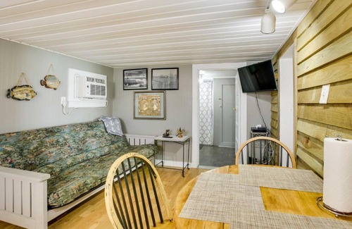 Golden Meadow House | Golden Meadow Getaway Patio, Grill, and Kayaks!