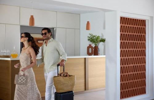 Milos Hotel | Golden Milos Beach Ηouse by Domotel