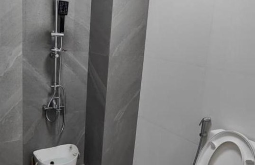 Cardona Apartment | Golden Mountain Homestay