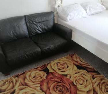 Tangana Apartment | Golden Nest