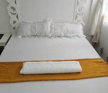Tangana Apartment | Golden Nest