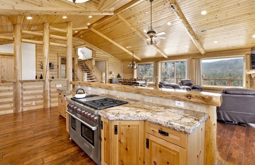 Castle Glen Estates Cabin | Golden Oak Log Cabin- Home Theater- Pool Table