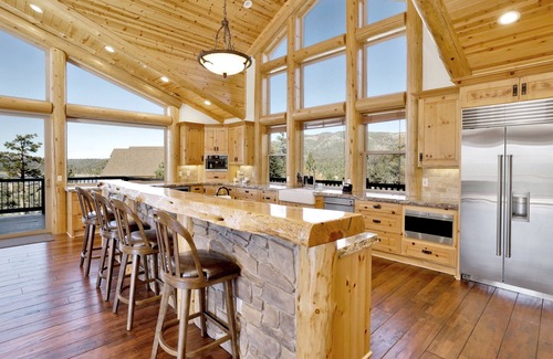 Castle Glen Estates Cabin | Golden Oak Log Cabin- Home Theater- Pool Table