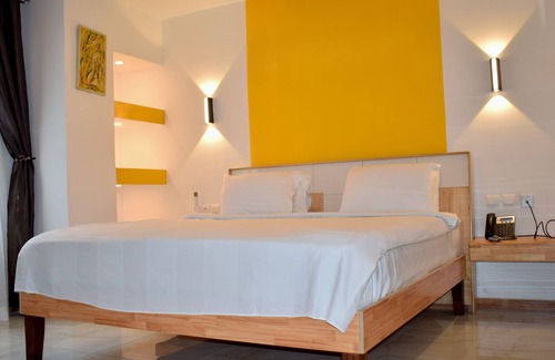 Conakry Hotel | Golden Plazza