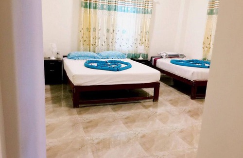 Ngapali House | Golden Queen Guest House