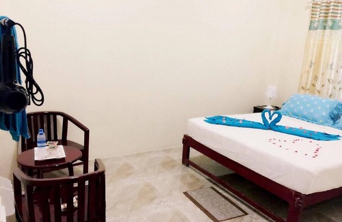 Ngapali House | Golden Queen Guest House