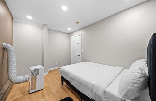 Constable Hook Apartment | Golden Retreat 20 Min to NYC