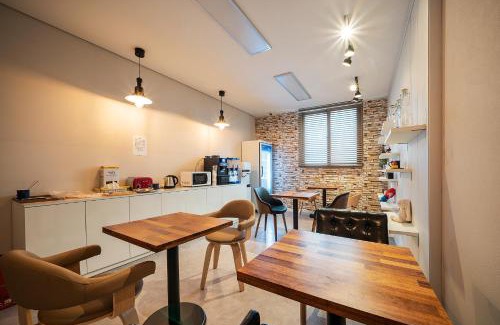Gwangmyeong Hotel | Golden River Hotel