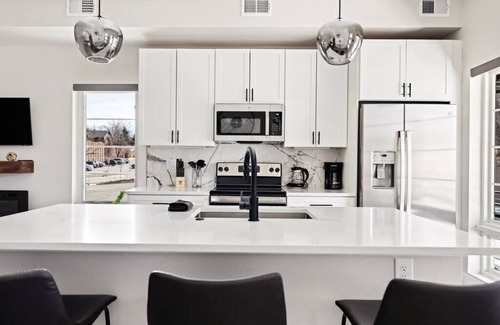 Golden Apartment | Golden Sanctuary | Luxe Apt | 1 Block From Main St