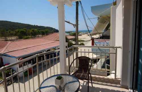 Ammoudia Apartment | Golden Sand