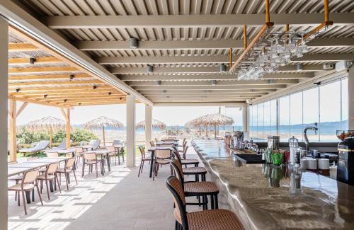 Plaka Apartment | Golden Sand
