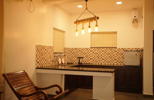Kuzhuppilly Hotel | Golden Sands Cherai