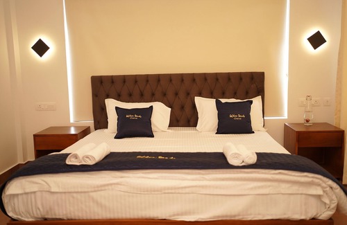 Kuzhuppilly Hotel | Golden Sands Cherai