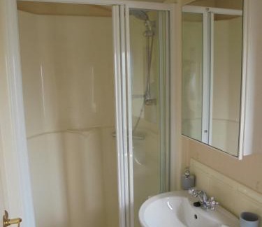 Ingoldmells Apartment | Golden Sands: Granada GS 6 Berth, Central Heated, Large veranda, Access to the beach