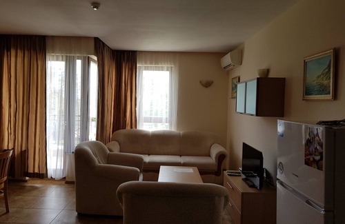 Golden Sands Apartment | Golden Sands Rentals