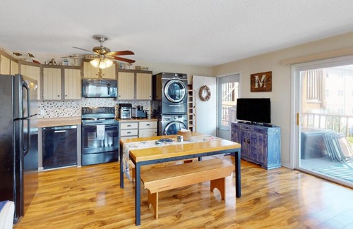 Midtown Ocean City Apartment | Golden Shore 3