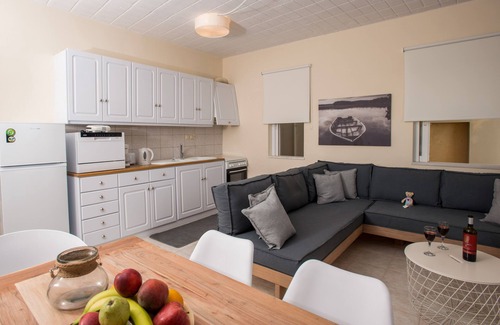 Kokinos Pirgos Apartment | Golden Sun Apartment with amazing sea view