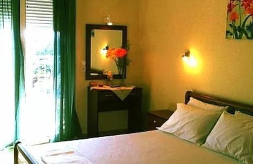 Rovies Apartment | Golden Sun