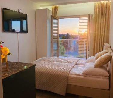 Mechelinki Apartment | Golden sunset Mechelinki
