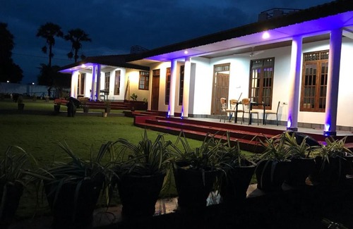Trincomalee Villa | Golden Temple Villa
