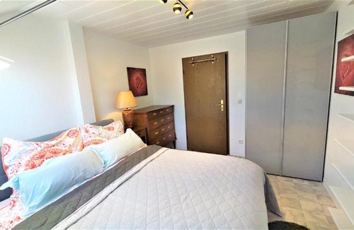 Mauritz-Ost Apartment | Golden Treasure Superior