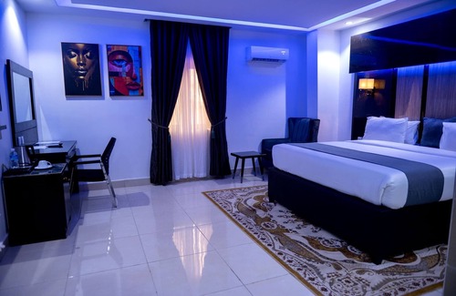 Awka Hotel | Golden Tulip Crown Prince Hotel