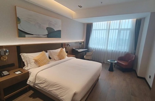Bandalungwa Hotel | Golden Tulip Kin-Oasis Kinshasa