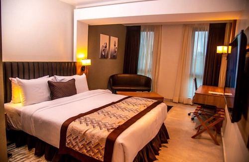 Lekki Phase 1 Hotel | Golden Tulip Lekki Hotel
