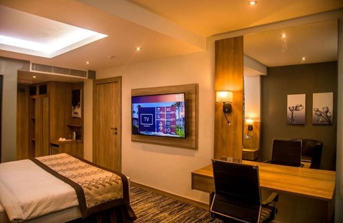 Lekki Phase 1 Hotel | Golden Tulip Lekki Hotel