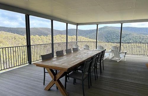 Steels Creek House | Golden Valley