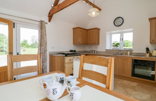 Olveston Cottage | GOLDEN VALLEY BARN, family friendly in Oldbury-On-Severn