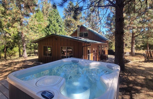 Talent House | Golden Valley Both Units ~ Hot Tub