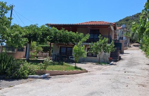 Nea Anchialos Apartment | Golden view