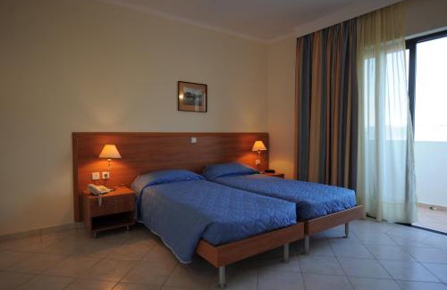 Vlicha Apartment | Golden View Studios