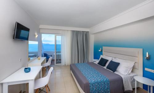 Vlicha Apartment | Golden View Studios