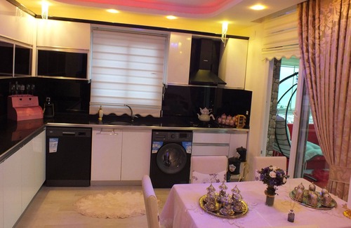 Kargıpınarı House | GoldenPark King Suites with Balcony & Sea view