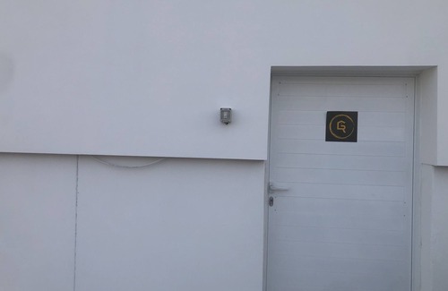 Al Hamra Apartment | GoldenRooms