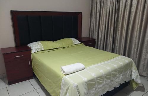 Rustenburg House | Goldenside Guest House Rustenburg