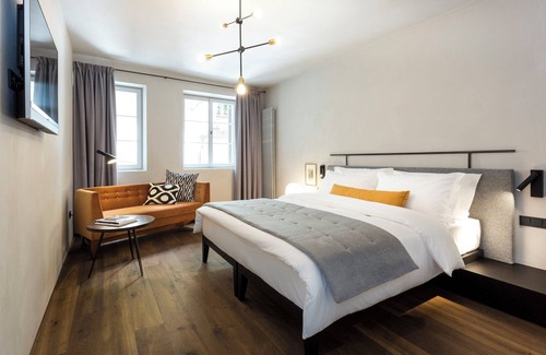 Old Town House | Goldenstern Townhouse