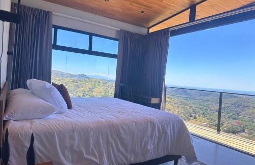 Monteverde Villa | GoldenView+ Aire acondicionado+Jacuzzi (a 15 km de Monteverde)