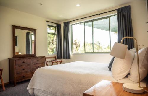 Greymouth Hotel | Goldfield Suites