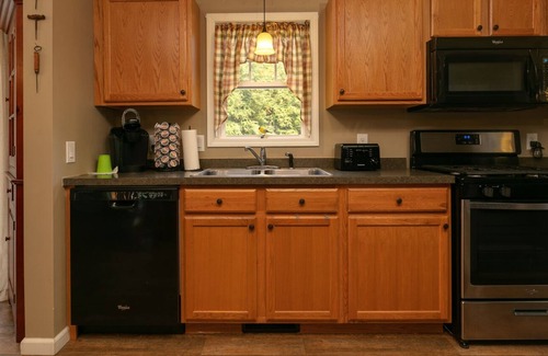 Wellsboro House | Goldfinch Getaway, Hills Creek Lake area
