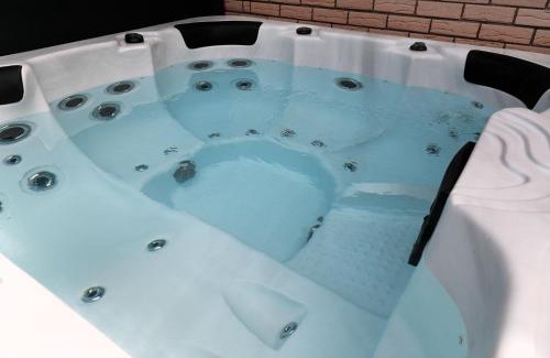 Andernach Villa | Goldhouse - Sauna, Whirlpool, Switch, Darts & mehr