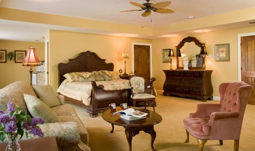Galena Resort | Goldmoor Inn & Resort