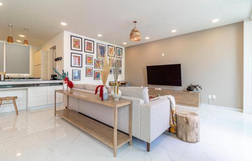 Miguel Hidalgo Apartment | Goldsmith by Kukun